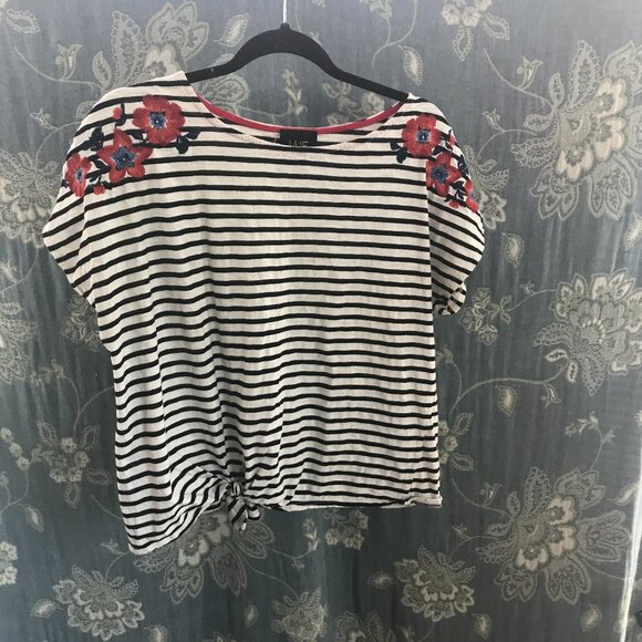 W5 Anthropologie striped floral embroidered tie front t-shirt size L - Picture 1 of 5